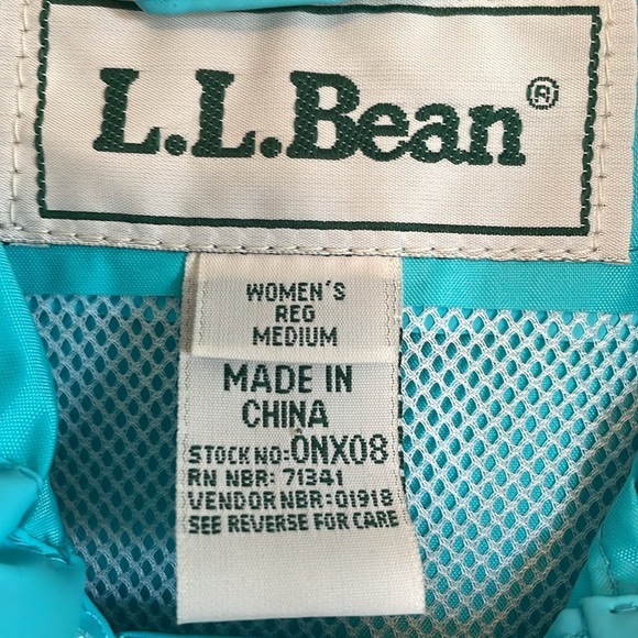 Women’s LL Bean Sz M Aqua hooded raincoat 2 front/1 interior pockets ventilation - Picture 3 of 12